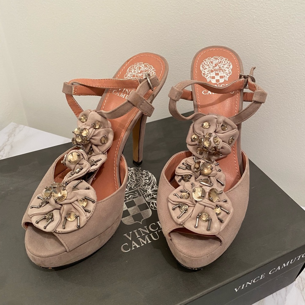 Suede Heels Vince Camuto